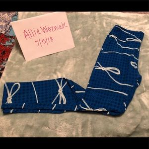 OS LULAROE BOW PRINT UNICORN